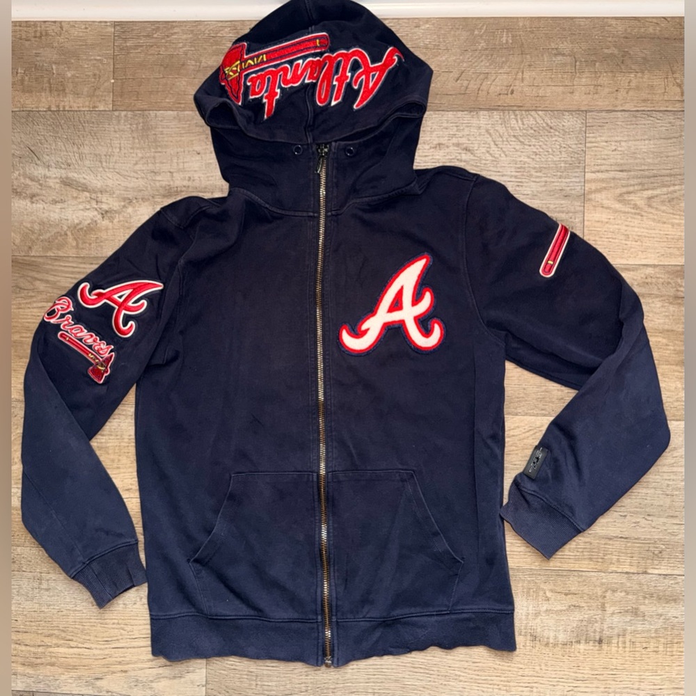 Pro Standard Atlanta Braves Navy Full-Zip Hoodie - Picture 3 of 11